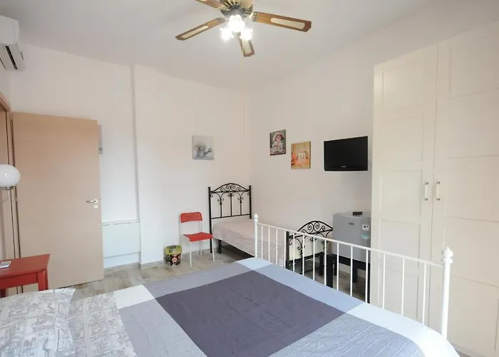 Cortesia 4 Πανσιόν Μπολόνια