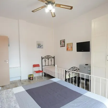 Cortesia 4 Vendégház Bologna