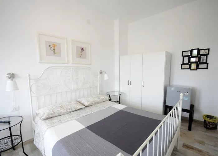 Cortesia 4 3* Bologne